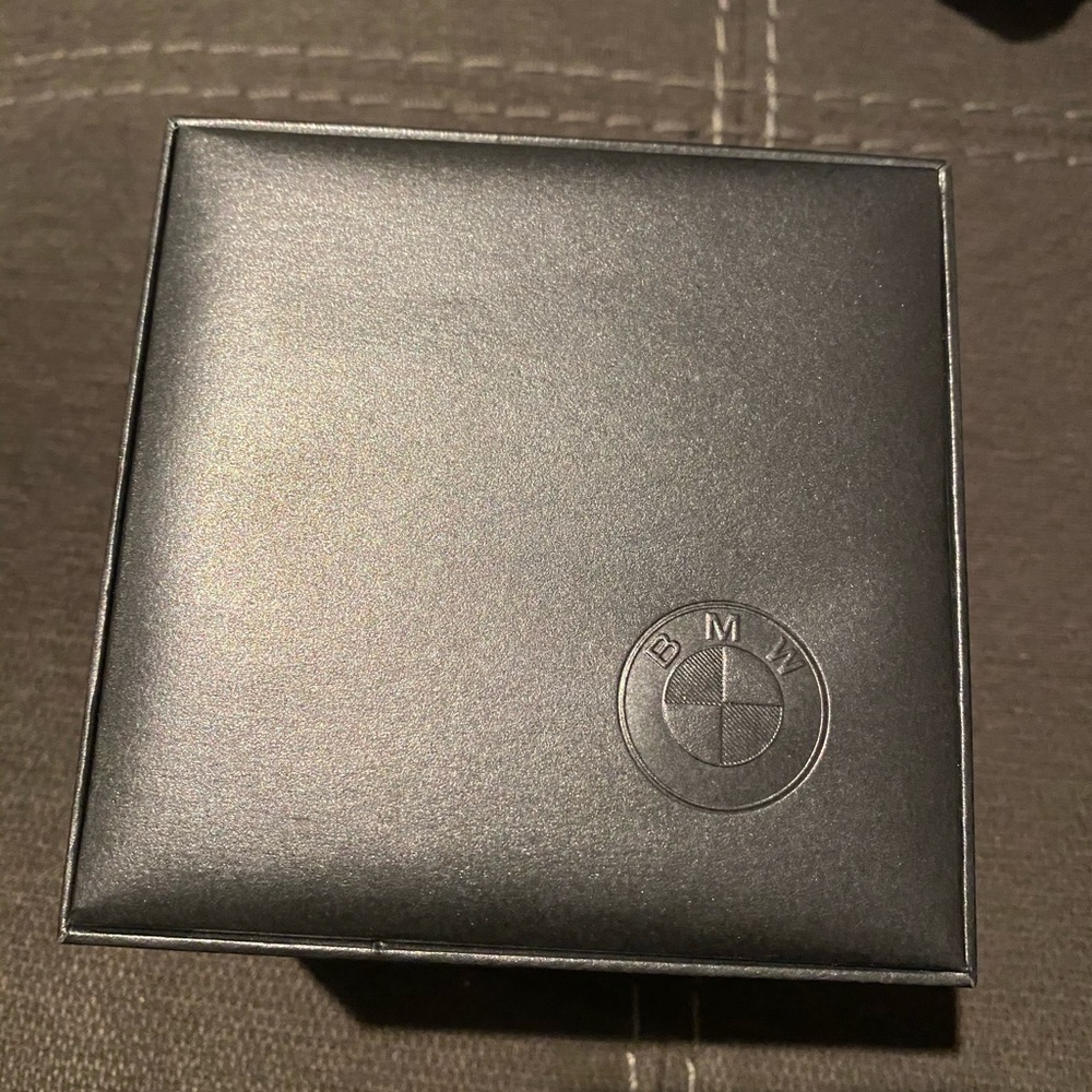 COPY - BMW women’s watch - Picture 3 of 3